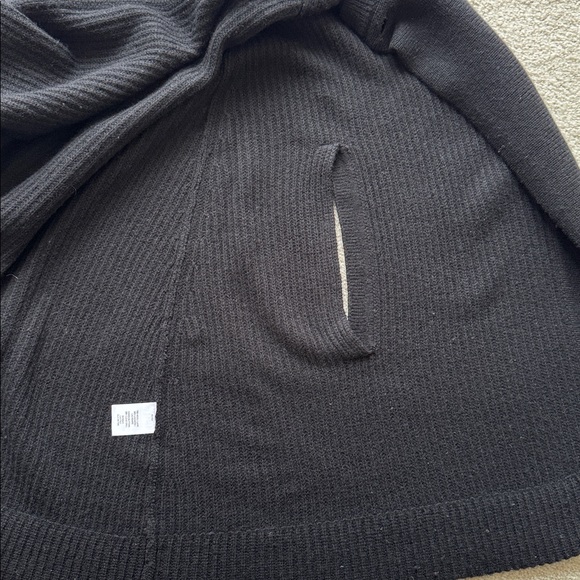 Classics Entier Black Ribbed Knit Shawl/Cardigan - Picture 12 of 12